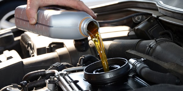 Engine Oil Service-min Engine Oil Service-min