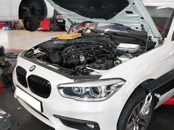 BMW-Engine-Valve-Damage-Repair