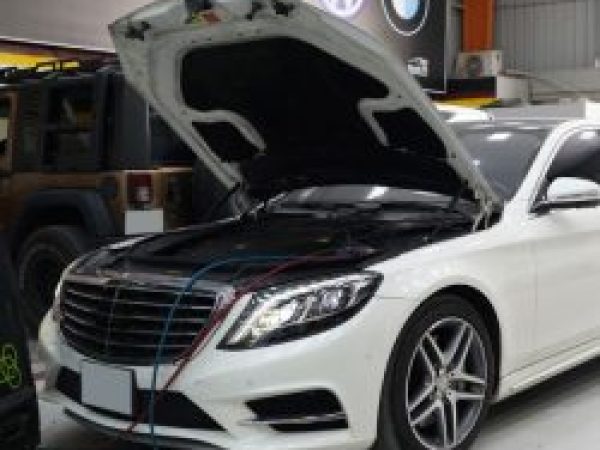 Car-AC-Electric-Issue-Maintenance-250x250