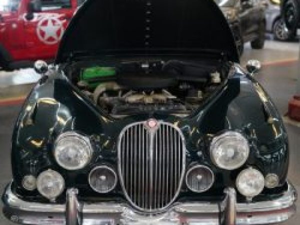 Class-Car-AC-Service-Dubai-250x250
