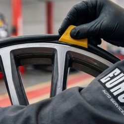 Alloygator Rim Protectors installation img
