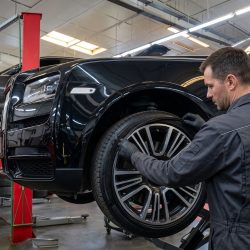 Rolls Royce Rim Protectors installation img